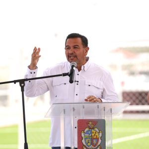 Cruz Perez Cuellar; Realiza Entrega de canchas deportivas en la Escuela Secundaria Técnica 97