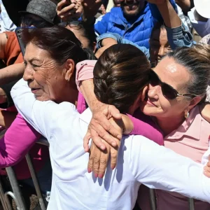 Sheinbaum exalta a las madres mexicanas y condena el machismo: Todas las mujeres somos presidentas de la República