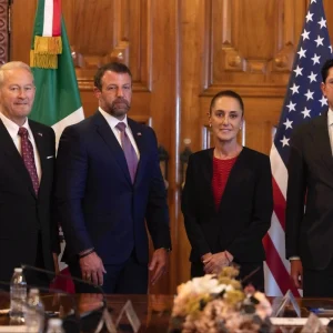 Colaboración y Respeto; Sheinbaum con el Secretario de Seguridad de EU Markwayne Mullin