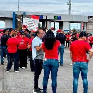 Chihuahua Vive Bajo Protestas; Ahora Fueron los Maestros del CNTE que Tomaron la caseta de cobro de Sacramento