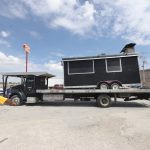 Retiran puestos abandonados y liberan espacios públicos en Riberas del Bravo