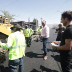 Supervisa Presidente Municipal obra de repavimentación en la colonia Insurgentes