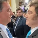 Denuncian a Javier Milei por malversación de fondos tras acudir a evento de Flavio Bolsonaro en Brasil