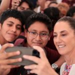 Sheinbaum garantiza la continuidad de apoyo para estudiantes y autorizo la Beca Gertrudis Bocanegra en Zacatecas