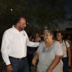 Encabeza alcalde entrega de nuevas luminarias en parque de Praderas de Oriente