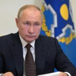 Vladimir Putin; arrasa en las elecciones legislativas y conserva mayoría en la Duma
