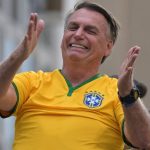 Bolsonaro pagó 118 mil dólares a empresa encargada de crear cuentas falsas y difundir rumores: The Intercept