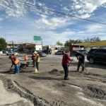 Continúa municipio con trabajos de bacheo en avenida De los Aztecas
