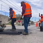 Continúa municipio atendiendo reportes ciudadanos con trabajos de bacheo